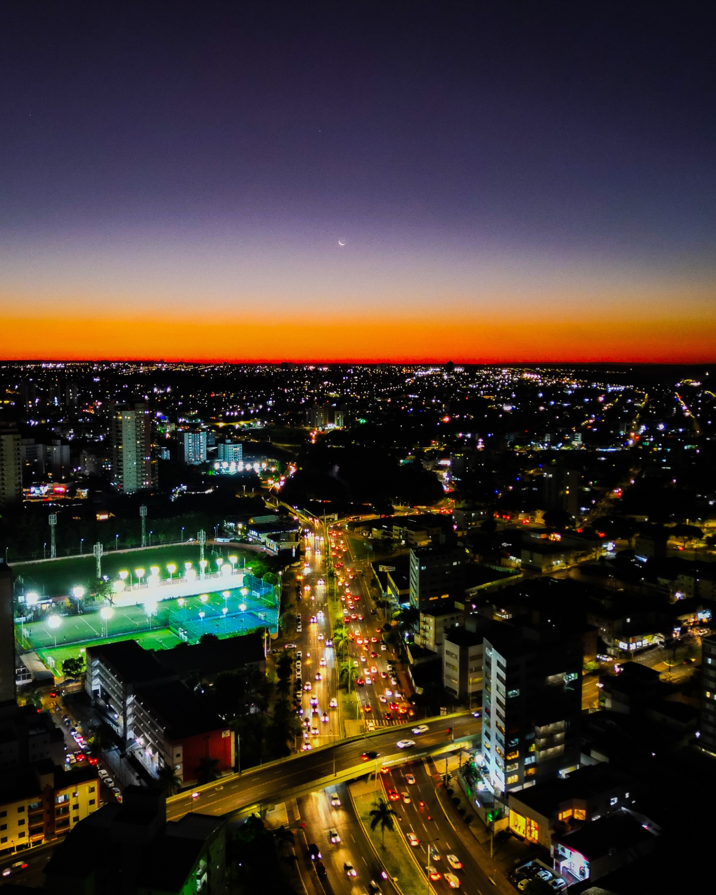 Cidade à noite — Uberlândia/MG