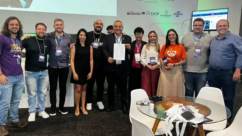 Foto de grupo da equipe do Pacto pela Inovação